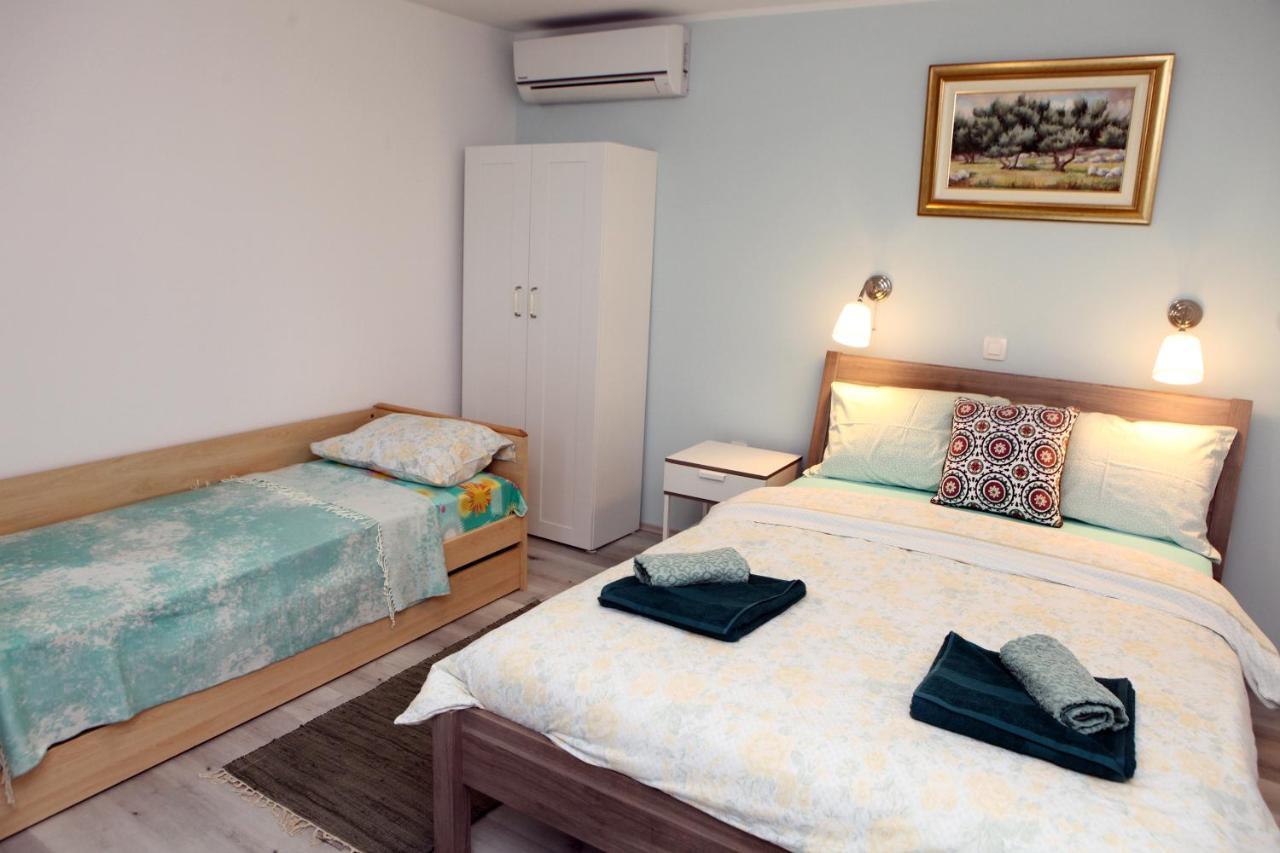 Guesthouse Emilia Portorož Extérieur photo